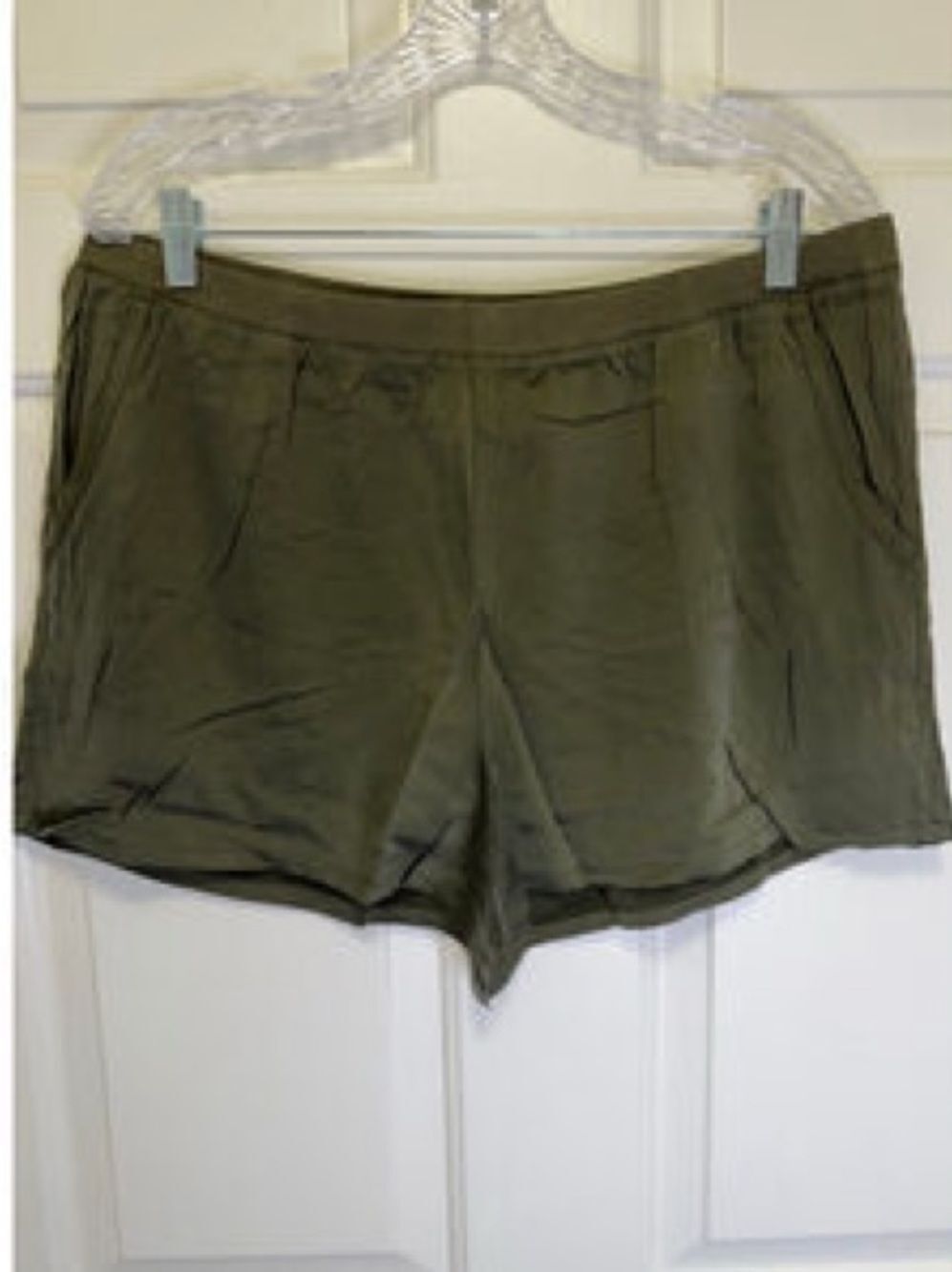 Haven Well Within Large Green Washable Silk Lounge Shorts - Picture 2 of 3